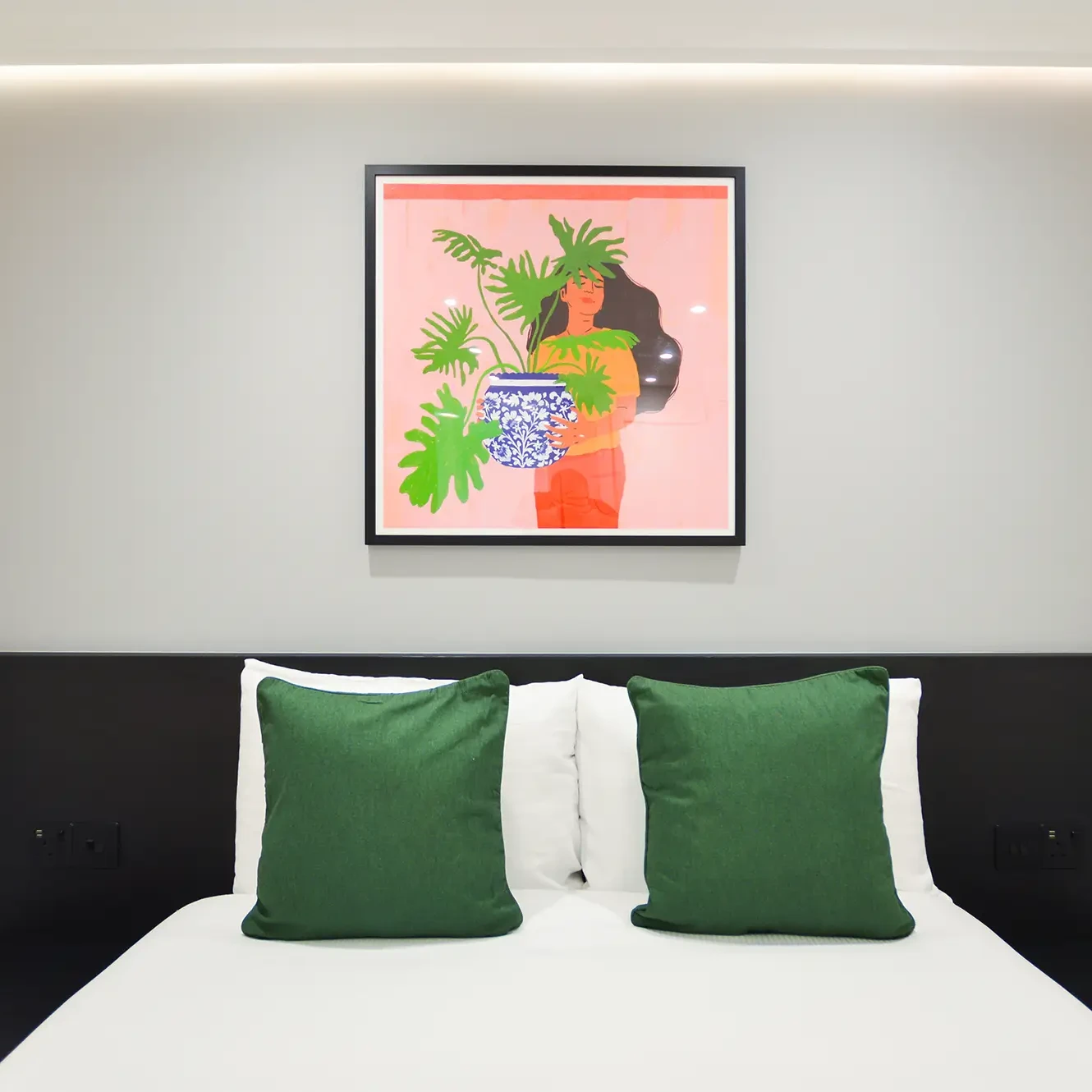 Chic double bed in a stylish lower ground studio in Marylebone at 162 New Cavendish, London, near the BT Tower