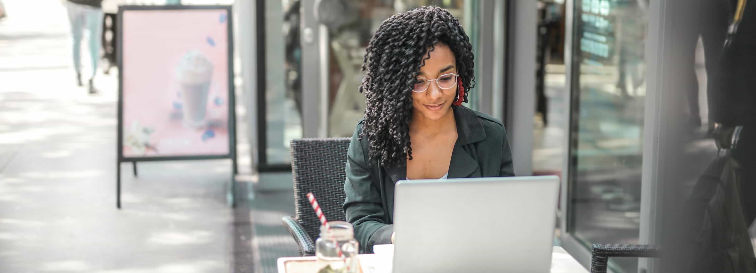 Digital Nomad's Guide: Best London Spots to Live and Work